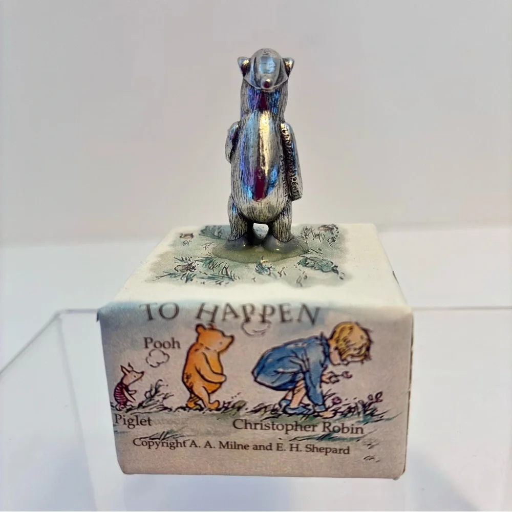 Disney Classic Pooh Danforth Pewter Winnie the Pooh With Nightcap Figurine